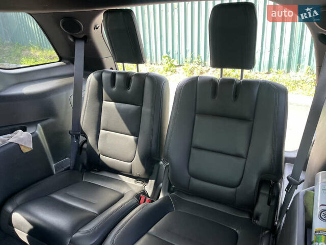 Красный Форд Эксплорер, объемом двигателя 3.5 л и пробегом 284 тыс. км за 14900 $, фото 23 на Automoto.ua