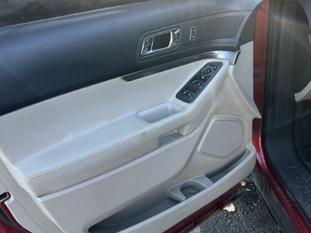 Червоний Форд Експлорер, об'ємом двигуна 3.5 л та пробігом 232 тис. км за 14000 $, фото 8 на Automoto.ua