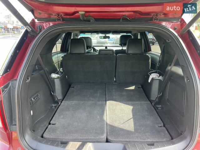 Красный Форд Эксплорер, объемом двигателя 3.5 л и пробегом 284 тыс. км за 14900 $, фото 19 на Automoto.ua