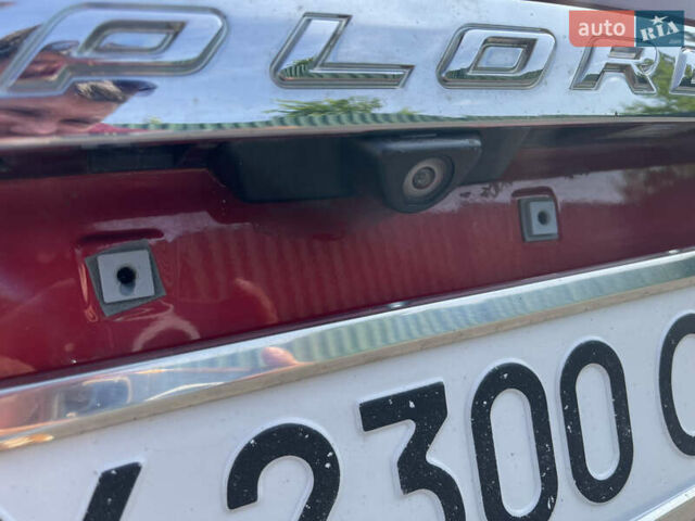 Красный Форд Эксплорер, объемом двигателя 3.5 л и пробегом 284 тыс. км за 14900 $, фото 17 на Automoto.ua