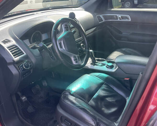 Красный Форд Эксплорер, объемом двигателя 3.5 л и пробегом 284 тыс. км за 14900 $, фото 29 на Automoto.ua