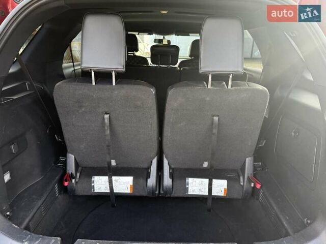 Красный Форд Эксплорер, объемом двигателя 3.5 л и пробегом 149 тыс. км за 15800 $, фото 18 на Automoto.ua