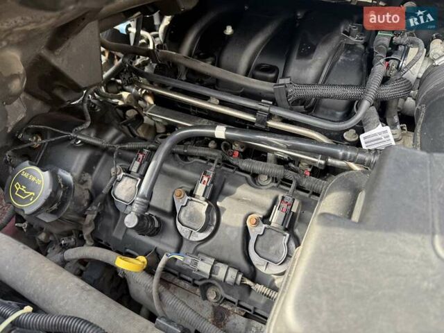 Красный Форд Эксплорер, объемом двигателя 3.5 л и пробегом 149 тыс. км за 15800 $, фото 28 на Automoto.ua