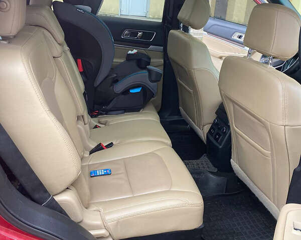 Червоний Форд Експлорер, об'ємом двигуна 3.5 л та пробігом 140 тис. км за 19999 $, фото 8 на Automoto.ua