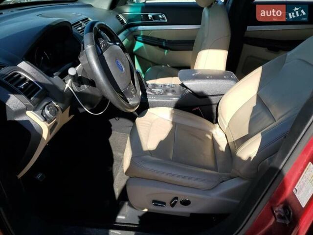 Красный Форд Эксплорер, объемом двигателя 3.5 л и пробегом 159 тыс. км за 2800 $, фото 6 на Automoto.ua