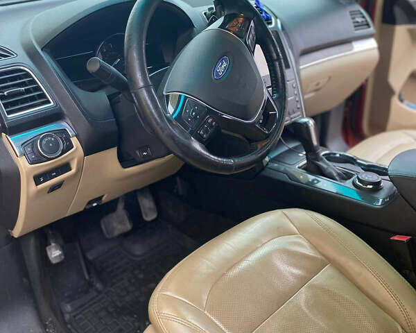 Червоний Форд Експлорер, об'ємом двигуна 3.5 л та пробігом 140 тис. км за 19999 $, фото 6 на Automoto.ua