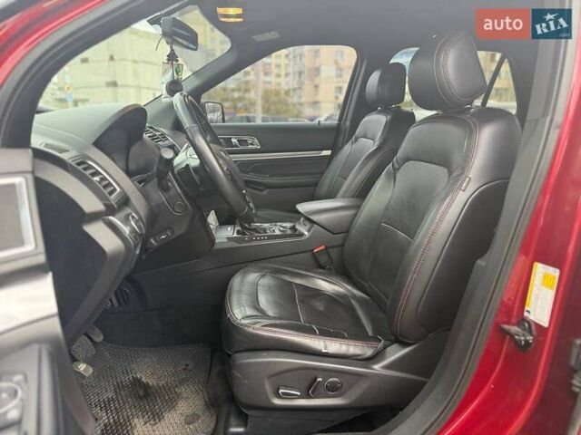 Красный Форд Эксплорер, объемом двигателя 3.5 л и пробегом 143 тыс. км за 17990 $, фото 8 на Automoto.ua