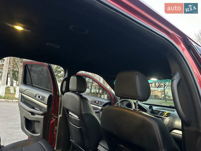 Красный Форд Эксплорер, объемом двигателя 3.5 л и пробегом 227 тыс. км за 16300 $, фото 35 на Automoto.ua