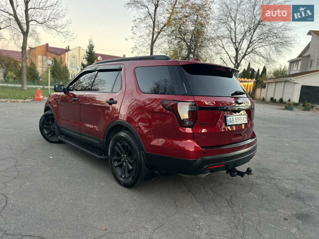 Красный Форд Эксплорер, объемом двигателя 3.5 л и пробегом 227 тыс. км за 16300 $, фото 9 на Automoto.ua
