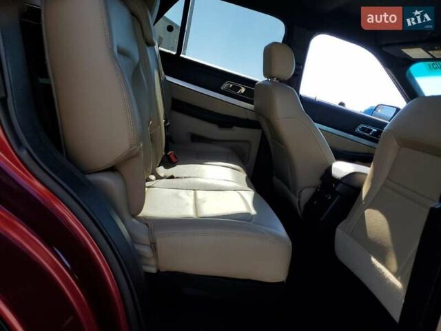Красный Форд Эксплорер, объемом двигателя 3.5 л и пробегом 159 тыс. км за 2800 $, фото 10 на Automoto.ua