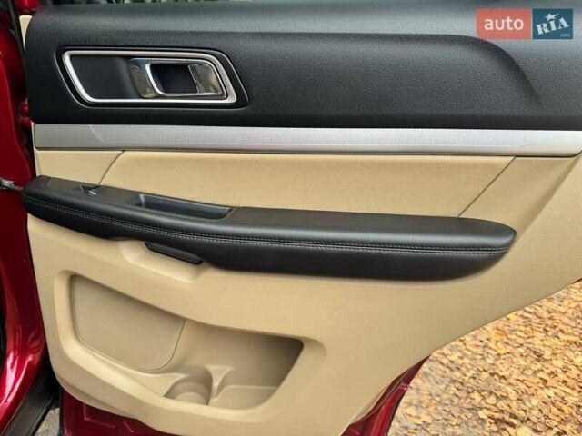 Красный Форд Эксплорер, объемом двигателя 3.5 л и пробегом 136 тыс. км за 19500 $, фото 46 на Automoto.ua