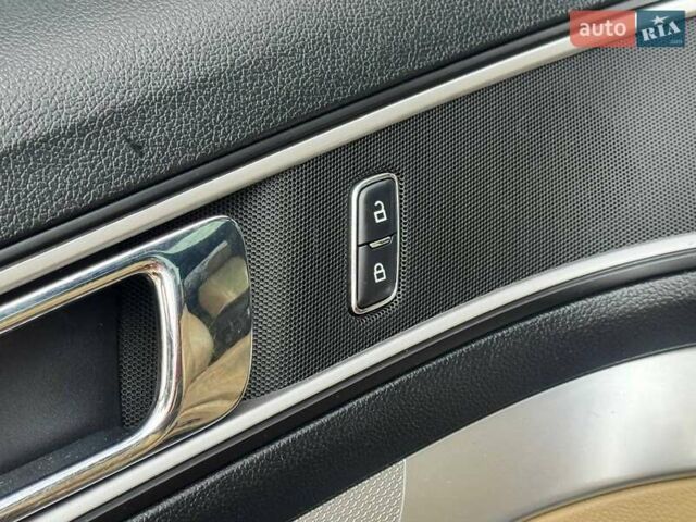 Красный Форд Эксплорер, объемом двигателя 3.5 л и пробегом 136 тыс. км за 19500 $, фото 23 на Automoto.ua