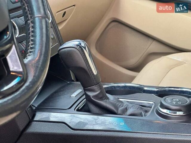 Красный Форд Эксплорер, объемом двигателя 3.5 л и пробегом 136 тыс. км за 19500 $, фото 33 на Automoto.ua