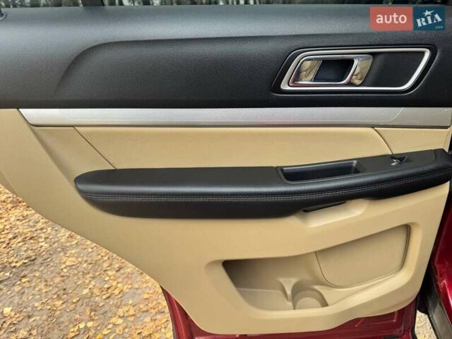 Красный Форд Эксплорер, объемом двигателя 3.5 л и пробегом 136 тыс. км за 19500 $, фото 36 на Automoto.ua