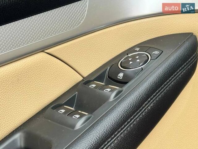 Красный Форд Эксплорер, объемом двигателя 3.5 л и пробегом 136 тыс. км за 19500 $, фото 24 на Automoto.ua