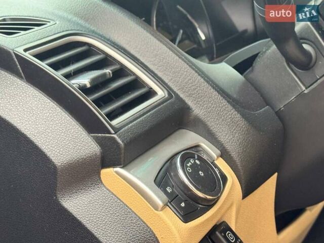 Красный Форд Эксплорер, объемом двигателя 3.5 л и пробегом 136 тыс. км за 19500 $, фото 34 на Automoto.ua