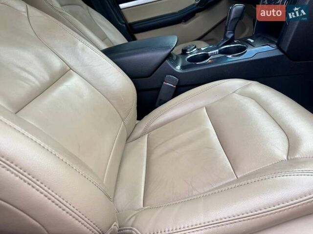 Красный Форд Эксплорер, объемом двигателя 3.5 л и пробегом 136 тыс. км за 19500 $, фото 56 на Automoto.ua