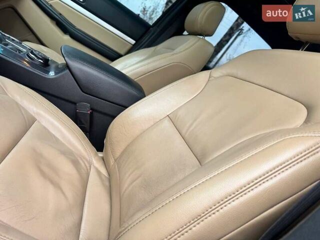 Красный Форд Эксплорер, объемом двигателя 3.5 л и пробегом 136 тыс. км за 19500 $, фото 28 на Automoto.ua