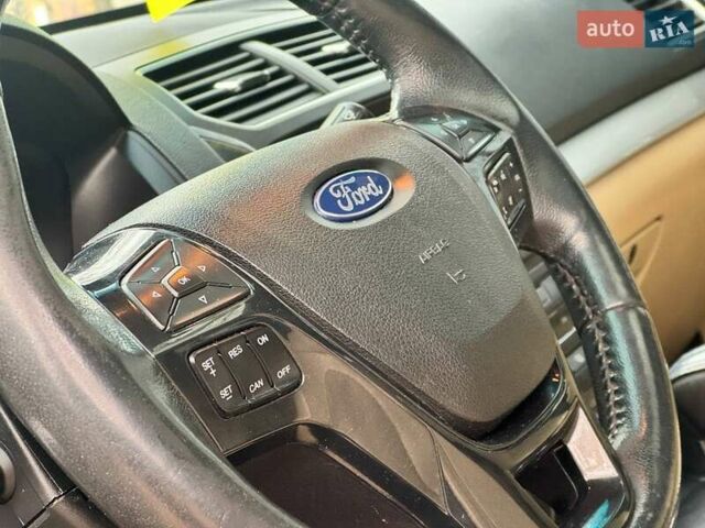 Красный Форд Эксплорер, объемом двигателя 3.5 л и пробегом 136 тыс. км за 19500 $, фото 32 на Automoto.ua