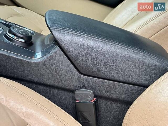 Красный Форд Эксплорер, объемом двигателя 3.5 л и пробегом 136 тыс. км за 19500 $, фото 30 на Automoto.ua