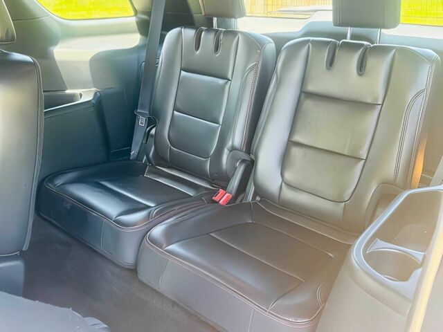 Красный Форд Эксплорер, объемом двигателя 3.5 л и пробегом 40 тыс. км за 11000 $, фото 16 на Automoto.ua