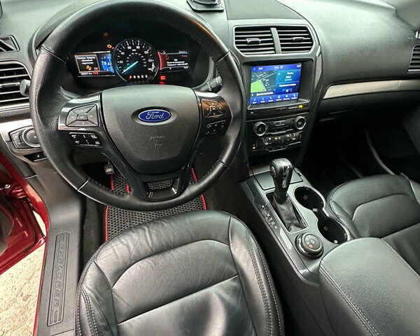 Красный Форд Эксплорер, объемом двигателя 2.26 л и пробегом 64 тыс. км за 21900 $, фото 15 на Automoto.ua