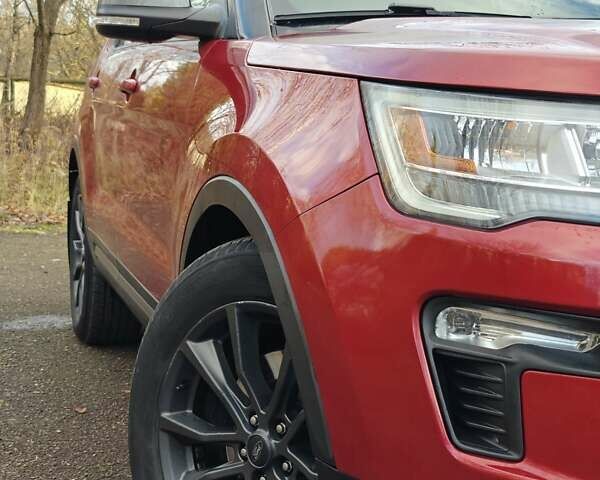 Красный Форд Эксплорер, объемом двигателя 3.5 л и пробегом 168 тыс. км за 20900 $, фото 6 на Automoto.ua