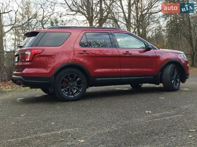 Красный Форд Эксплорер, объемом двигателя 3.5 л и пробегом 168 тыс. км за 20900 $, фото 7 на Automoto.ua