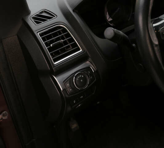 Форд Эксплорер 2018 в Кременце на Automoto.ua Красный Форд Эксплорер, объемом двигателя 3.5 л и пробегом 119 тыс. км за 26800 $, фото 13 на Automoto.ua