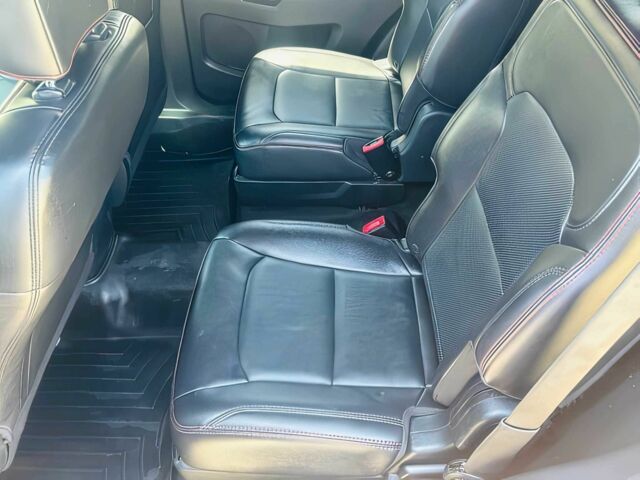 Красный Форд Эксплорер, объемом двигателя 3.5 л и пробегом 40 тыс. км за 11000 $, фото 14 на Automoto.ua