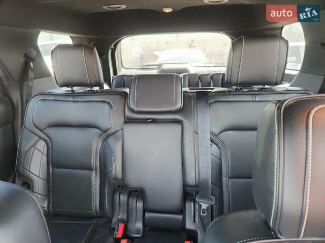 Красный Форд Эксплорер, объемом двигателя 0 л и пробегом 132 тыс. км за 4900 $, фото 9 на Automoto.ua