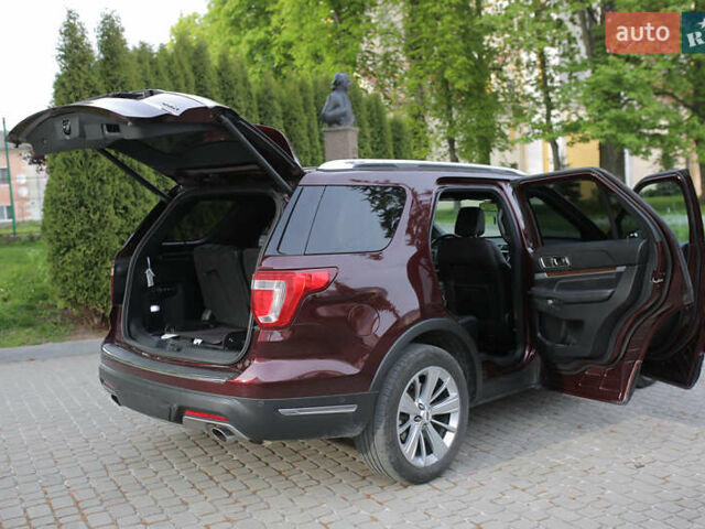 Форд Эксплорер 2018 в Кременце на Automoto.ua Красный Форд Эксплорер, объемом двигателя 3.5 л и пробегом 119 тыс. км за 26800 $, фото 25 на Automoto.ua