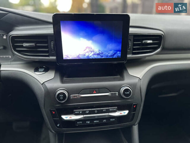 Форд Эксплорер 2019 в Киеве на Automoto.ua Красный Форд Эксплорер, объемом двигателя 2.3 л и пробегом 59 тыс. км за 25500 $, фото 13 на Automoto.ua