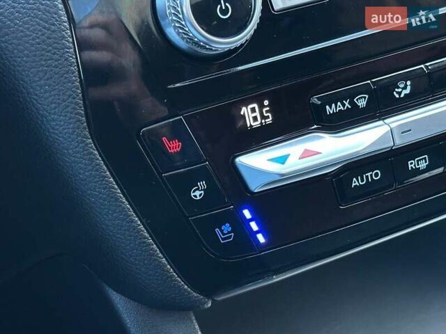 Форд Експлорер 2021 у Луцьку на Automoto.ua Червоний Форд Експлорер, об'ємом двигуна 2.26 л та пробігом 158 тис. км за 24000 $, фото 26 на Automoto.ua