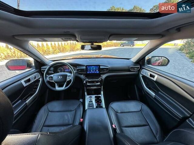 Форд Експлорер 2021 у Луцьку на Automoto.ua Червоний Форд Експлорер, об'ємом двигуна 2.26 л та пробігом 158 тис. км за 24000 $, фото 33 на Automoto.ua