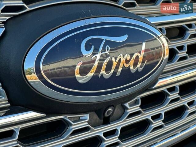 Форд Експлорер 2021 у Луцьку на Automoto.ua Червоний Форд Експлорер, об'ємом двигуна 2.26 л та пробігом 158 тис. км за 24000 $, фото 36 на Automoto.ua