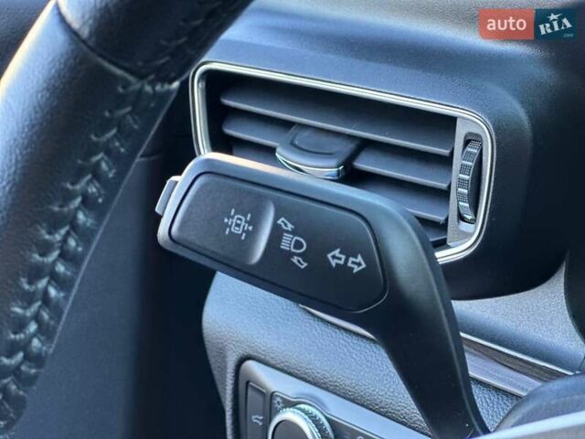 Форд Експлорер 2021 у Луцьку на Automoto.ua Червоний Форд Експлорер, об'ємом двигуна 2.26 л та пробігом 158 тис. км за 24000 $, фото 19 на Automoto.ua