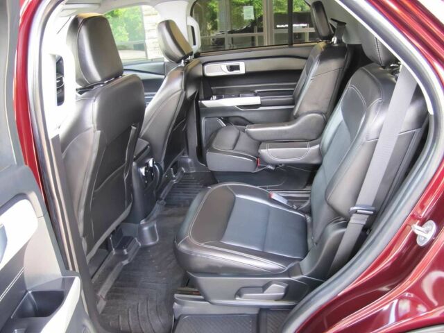 Красный Форд Эксплорер, объемом двигателя 2.3 л и пробегом 15 тыс. км за 16900 $, фото 11 на Automoto.ua