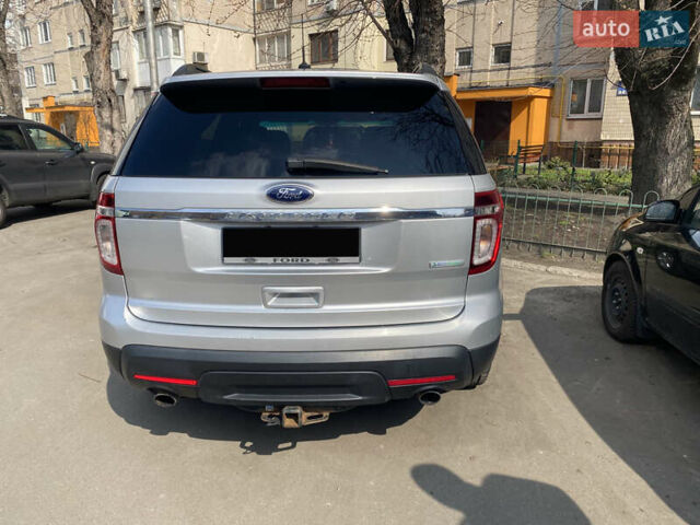 Форд Эксплорер, объемом двигателя 2 л и пробегом 256 тыс. км за 10350 $, фото 2 на Automoto.ua