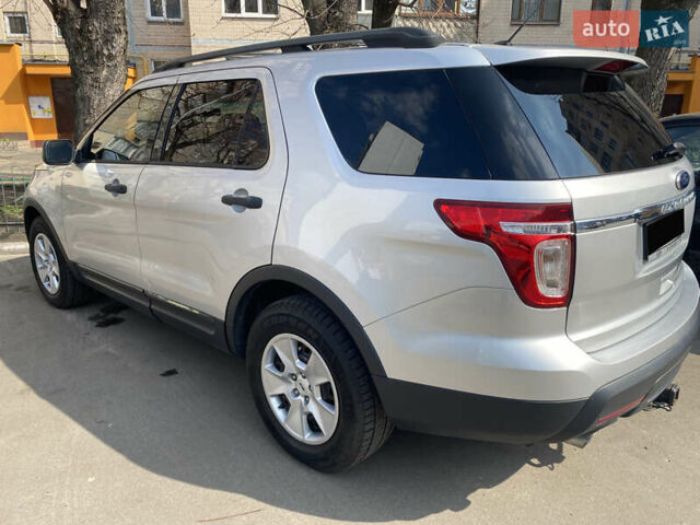 Форд Эксплорер, объемом двигателя 2 л и пробегом 256 тыс. км за 10350 $, фото 3 на Automoto.ua