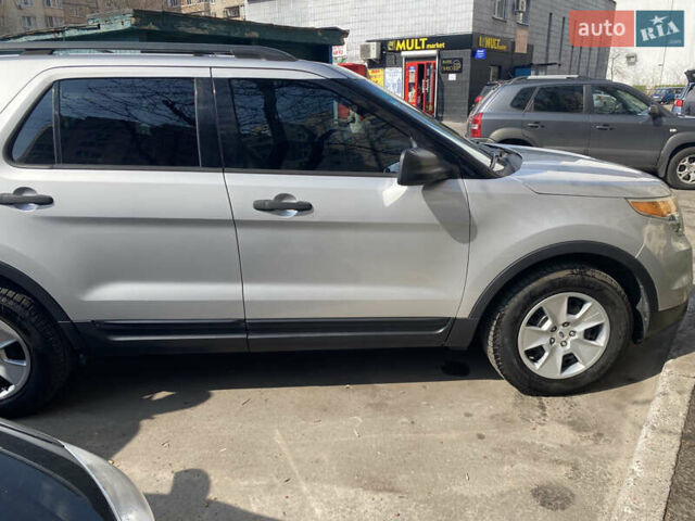 Форд Эксплорер, объемом двигателя 2 л и пробегом 256 тыс. км за 10350 $, фото 6 на Automoto.ua