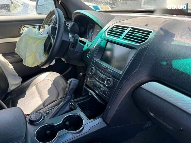 Форд Эксплорер, объемом двигателя 3.5 л и пробегом 255 тыс. км за 10100 $, фото 16 на Automoto.ua