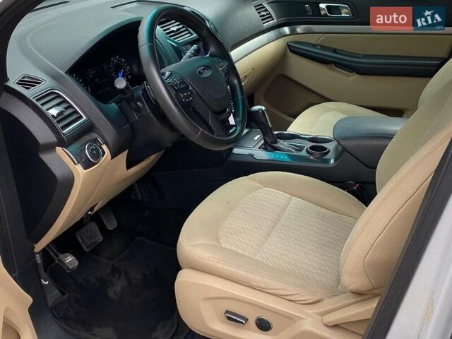 Форд Эксплорер, объемом двигателя 3.5 л и пробегом 174 тыс. км за 16990 $, фото 12 на Automoto.ua