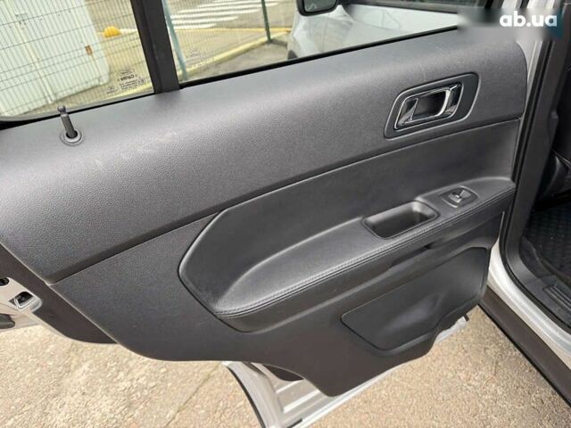 Форд Эксплорер, объемом двигателя 3.7 л и пробегом 272 тыс. км за 17990 $, фото 23 на Automoto.ua