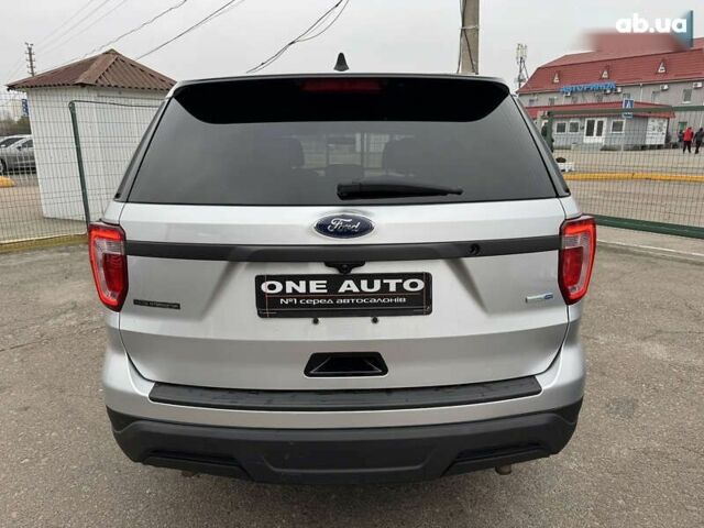 Форд Эксплорер, объемом двигателя 3.7 л и пробегом 272 тыс. км за 17990 $, фото 7 на Automoto.ua