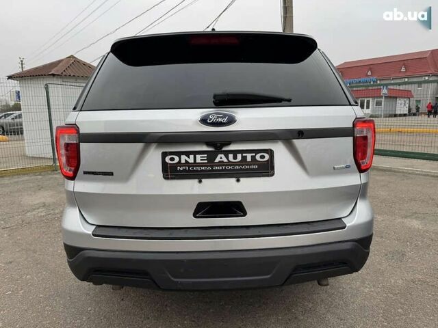 Форд Эксплорер, объемом двигателя 3.7 л и пробегом 272 тыс. км за 17990 $, фото 8 на Automoto.ua