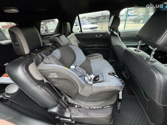 Форд Эксплорер, объемом двигателя 3.7 л и пробегом 272 тыс. км за 17990 $, фото 26 на Automoto.ua