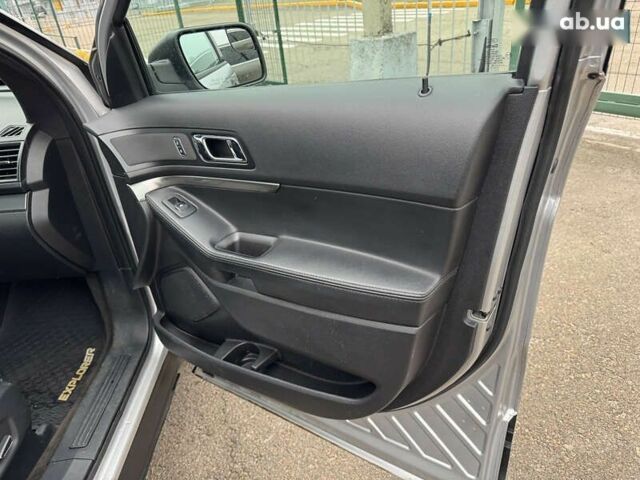 Форд Эксплорер, объемом двигателя 3.7 л и пробегом 272 тыс. км за 17990 $, фото 27 на Automoto.ua