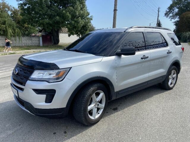 Сірий Форд Експлорер, об'ємом двигуна 3.5 л та пробігом 214 тис. км за 18000 $, фото 1 на Automoto.ua