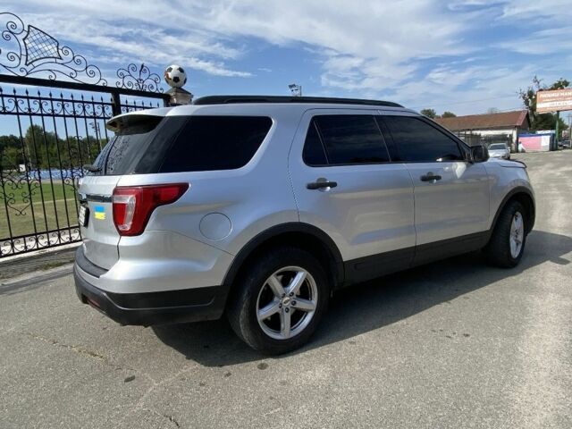 Сірий Форд Експлорер, об'ємом двигуна 3.5 л та пробігом 214 тис. км за 18000 $, фото 4 на Automoto.ua